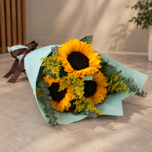 Ramo de Girasoles y Follaje