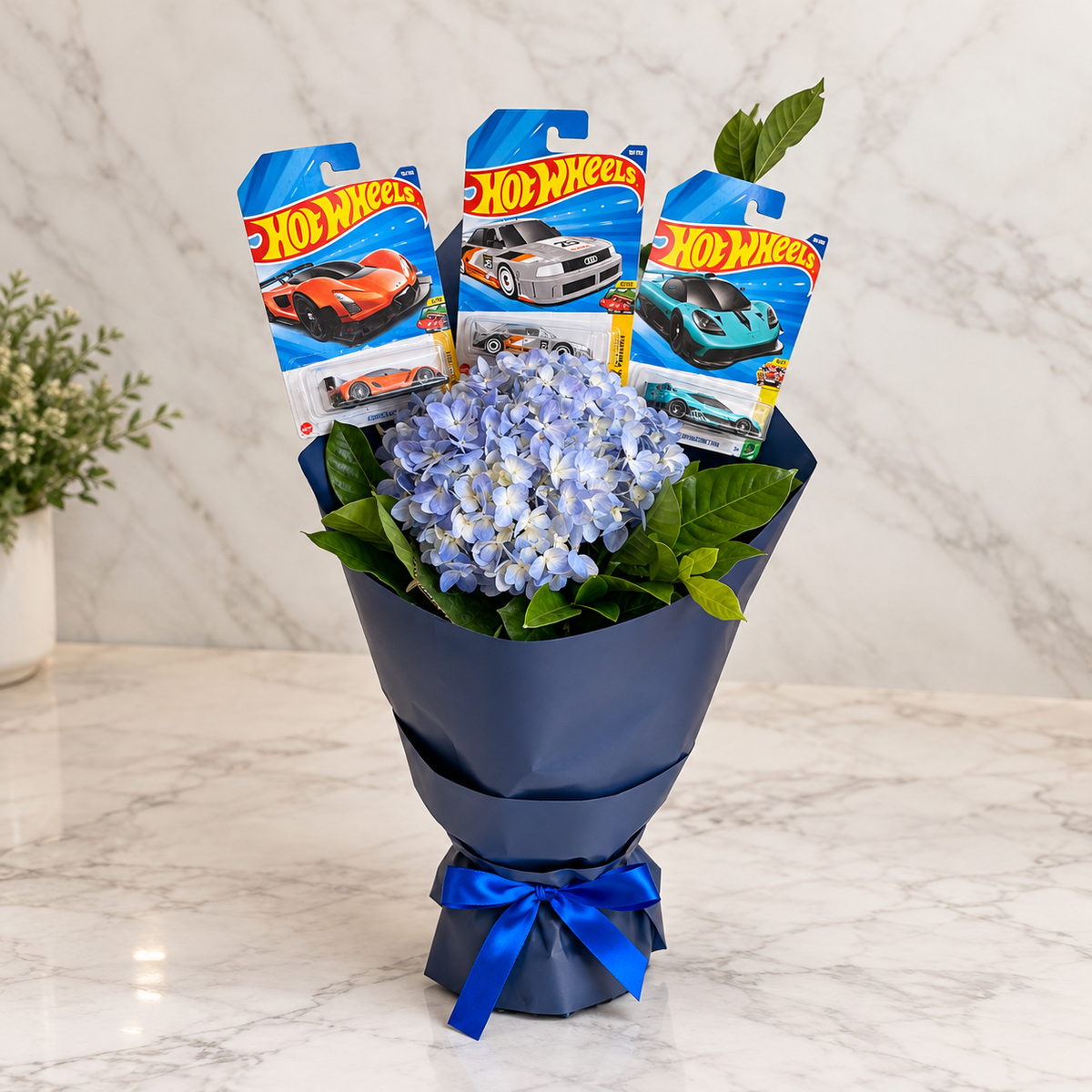 Box de 1 Hortensia de Vivero y 3 Hot Wheels