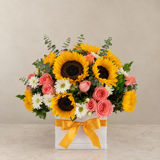 Box Cuadrado de Girasoles y Rosas Rosadas