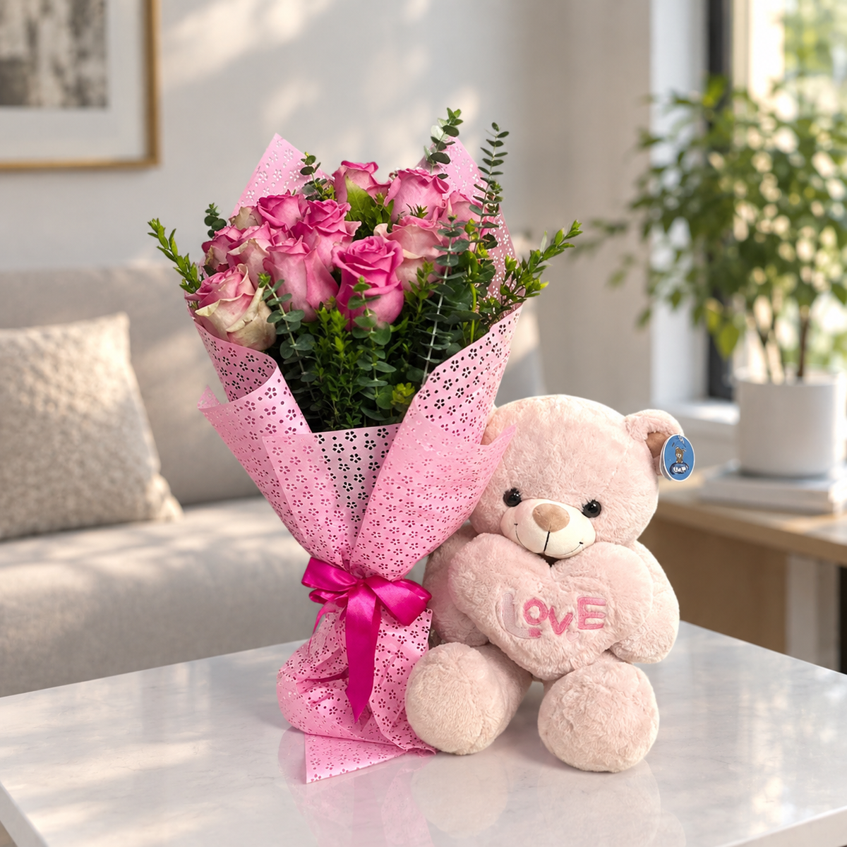 Ramo de Rosas Fucsias y Peluche